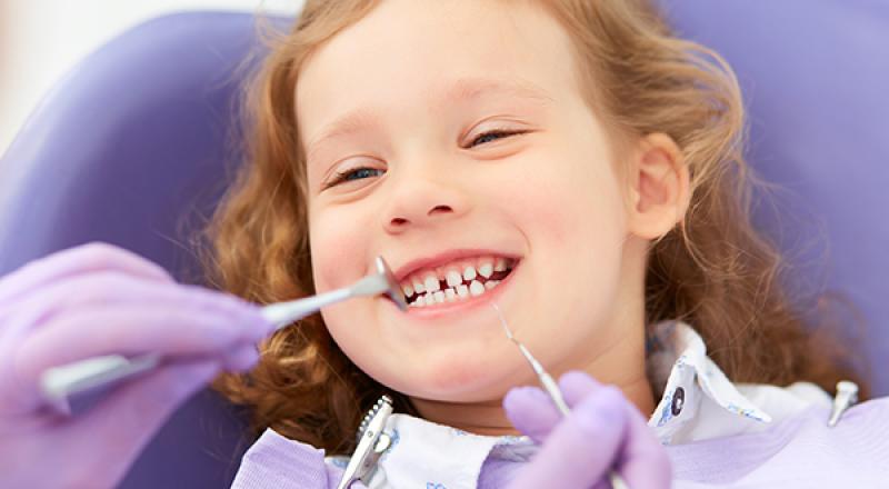 girl at the dentist